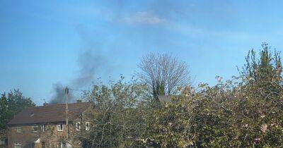 Fire near railway line sends plumes of smoke billowing over Stockport - www.manchestereveningnews.co.uk - Manchester