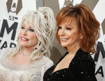 Dolly Parton - Kenny Rogers - Reba McEntire Had To Fax Dolly Parton To See If She Wanted To Collaborate - etcanada.com - county Early
