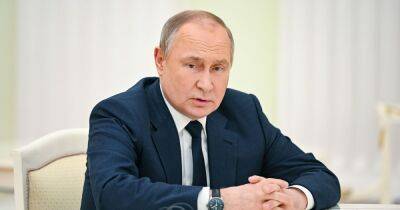 Mystery Russian account claims Vladimir Putin set to undergo cancer surgery - www.manchestereveningnews.co.uk - Ukraine - Russia
