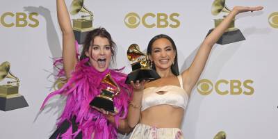Abigail Barlow & Emily Bear's 'Unofficial Bridgerton Musical' Becomes First Grammy-Winning Album to Originate on TikTok - www.justjared.com - Las Vegas