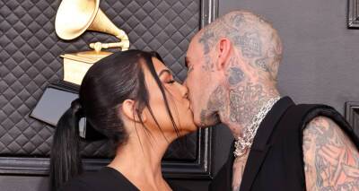 Kourtney Kardashian & Travis Barker Share Steamy Kiss on Grammys 2022 Red Carpet - www.justjared.com - Las Vegas