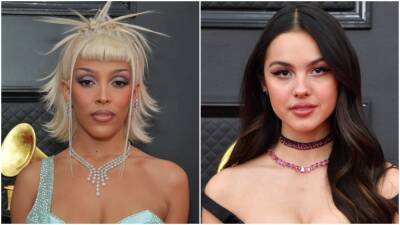The Best Hair at the 2022 Grammys - www.glamour.com