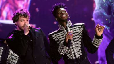 Lil Nas X and Jack Harlow Give Unforgettable Performance of 'Industry Baby' at 2022 GRAMMYs - www.etonline.com