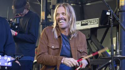 Dave Grohl - Nate Mendel - Chris Shiflett - My Hero - Taylor Hawkins Honored at Grammys in Emotional Tribute Video - variety.com - Australia - Brazil - New Zealand - Colombia - city Bogota, Colombia