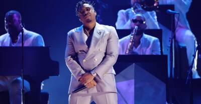 Watch Nas perform a medley at the 2022 Grammys - www.thefader.com