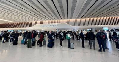 How to book Fast Track passes at Manchester Airport as queues cause long delays - www.manchestereveningnews.co.uk - Britain - Manchester