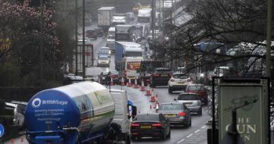 "It's going to cause absolute chaos": Traffic warning as 20-WEEK roadworks begin - www.manchestereveningnews.co.uk - Manchester - city Sheffield