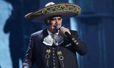 Vicente Fernández wins the Grammy for Best Regional Mexican Music Album 4 months after his death - us.hola.com - USA - Mexico