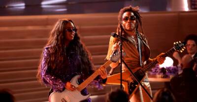 Watch H.E.R. perform “Damage” and more at the 2022 Grammys - www.thefader.com