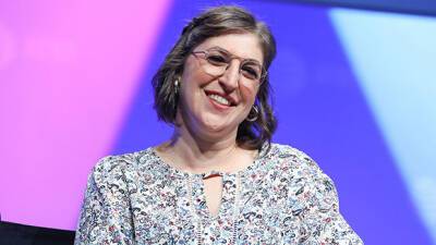 Alex Trebek - Ken Jennings - Mayim Bialik - Mayim Bialik Rocks New Hairstyle On ‘Jeopardy!’ Fans Love It: Before After Looks - hollywoodlife.com