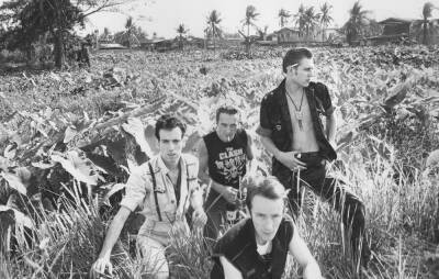The Clash announce special edition of ‘Combat Rock’ with ‘The People’s Hall’ - www.nme.com - Britain - London - New York - USA - county Hall - Thailand - Smith