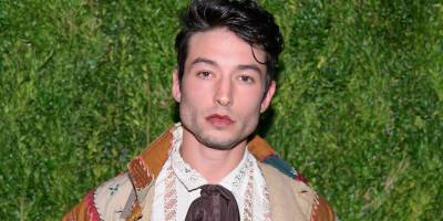 Warner Bros. May 'Pause' Ezra Miller's Projects After Arrest (Report) - www.justjared.com - Hawaii