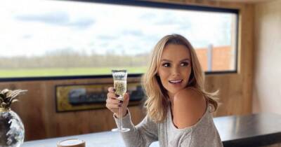Amanda Holden sips bubbles in incredible new garden shed with marble bar and huge windows - www.ok.co.uk