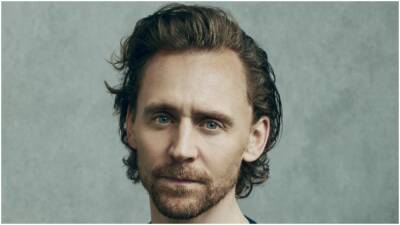 Tom Hiddleston - David Grann - Tom Hiddleston To Star In Apple Limited Series ‘The White Darkness’ - deadline.com - Antarctica