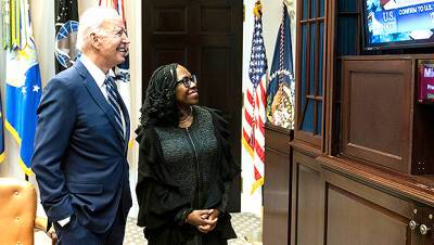 Ketanji Brown Jackson Beams With President Biden In 1st Photo After SCOTUS Confirmation - hollywoodlife.com - Washington