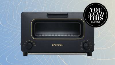 This Japanese Toaster Oven Makes the Crispy Bagels of My Dreams - glamour.com - Japan - city Sandwich