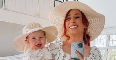 Stacey Solomon's hilarious wardrobe malfunction in adorable snaps with daughter - www.dailyrecord.co.uk