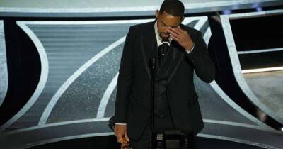 Will Smith banned from attending Oscars for 10 years after slapping Chris Rock - www.msn.com
