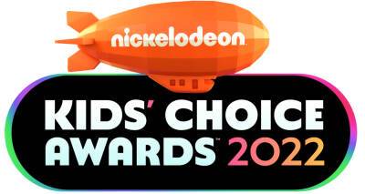 Rob Gronkowski - Miranda Cosgrove - Kids' Choice Awards 2022 - Hosts, Performers, & Presenters List Revealed! - justjared.com - Santa Monica