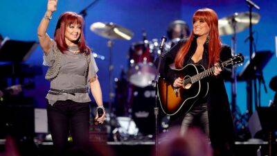 Judds, Ray Charles to be inducted into Country Hall of Fame - abcnews.go.com - county Hall - Tennessee