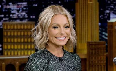 Kelly Ripa - Mark Consuelos - Kelly Ripa Tests Positive for COVID-19, Shares Update on How She's Doing - justjared.com