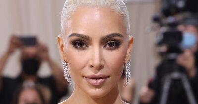 Kylie Jenner - Kim Kardashian - Kim Kardashian West - Chris Appleton - Kim Kardashian takes blonde hair transformation a step further with extra-long extensions - ok.co.uk
