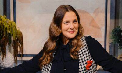 Drew Barrymore reveals how she proposed to a beloved star after three decades of friendship - hellomagazine.com