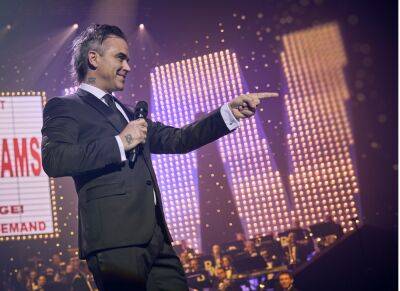 Robbie Williams Musical Underway; Michael Gracey Rounds Cast With Jonno Davies, Steve Pemberton, Alison Steadman - deadline.com - Australia - Britain
