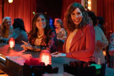 Molly Shannon - Vanessa Bayer - Former ‘SNL’ stars Vanessa Bayer and Molly Shannon shine in ‘I Love That For You’ - nypost.com - Ohio