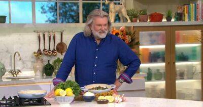 Phillip Schofield - Susanna Reid - Dave Myers - Hairy Bikers' Si King gives update on pal Dave Myers as he appears on ITV This Morning solo - manchestereveningnews.co.uk