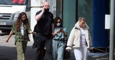 Jade Thirlwall - Leigh Anne Pinnock - Little Mix girls dwarfed by burly bodyguard as they attempt to go unnoticed on day out - ok.co.uk - Britain - London - USA
