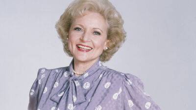 Betty White auction photos: 'Golden Girls' memorabilia and more to be sold - www.foxnews.com