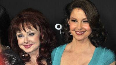 Diane Sawyer - Ashley Judd - Naomi Judd - Naomi Judd’s Cause of Death Was a Self-Inflicted Firearm Wound, Daughter Ashley Reveals in New Interview - variety.com