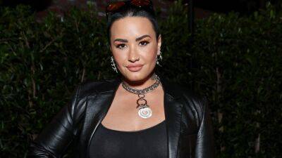 Ariel Winter - Sean Hayes - Valerie Bertinelli - Demi Lovato - Todd Milliner - Suzanne Martin - Gabriel Iglesias - 'Hungry' Comedy, Starring Ariel Winter and Executive Produced by Demi Lovato, Is Not Coming to NBC - etonline.com