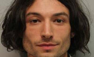 Ezra Miller Gets Aggressive with Cops in New Body-Cam Footage from Hawaii Arrest - www.justjared.com - Hawaii