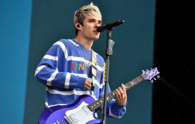 Waterparks share infectious new single ‘FUNERAL GREY’ - www.nme.com - Texas