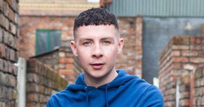 Jacob Hay - Lydia Chambers - ITV Coronation Street star Jack James Ryan recalls finding lump as he details testicular cancer battle at 19 - manchestereveningnews.co.uk - Manchester