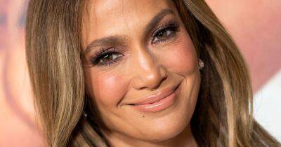 Jennifer Lopez - Jennifer Lopez gets a 'cold ball facial' – but what does bizarre treatment do? - ok.co.uk