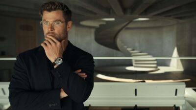 Chris Hemsworth - Paul Wernick - Chris Hemsworth Runs a Trippy Penitentiary in First Trailer for Netflix Film ‘Spiderhead’ (Video) - thewrap.com - Netflix