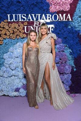Kim Kardashian - Alessandra Ambrosio - Heidi Klum - Leni Klum - Heidi Klum’s 18-Year-Old Daughter Leni Wears ‘Mama’s Dress’ To Prom - etcanada.com - New York - Germany - Berlin