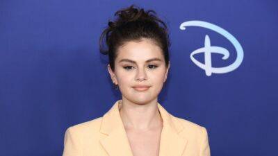 Selena Gomez - Steve Martin - Selena Gomez's Pale Yellow Suit Set Is Perfect for Your Summer Work Wardrobe - glamour.com - New York