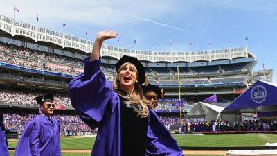 Read Every Word of Taylor Swift's Inspiring NYU Graduation Speech - glamour.com