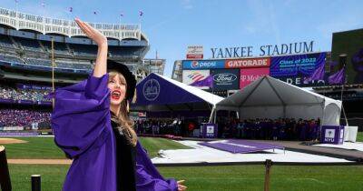 Taylor Swift - Taylor Swift cheers in purple robes as she receives honorary doctorate degree from NYU - ok.co.uk - New York