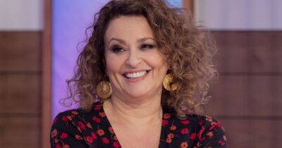 Loose Women fans go wild as Nadia Sawalha debuts new hairstyle inspired by Kate Middleton - www.ok.co.uk