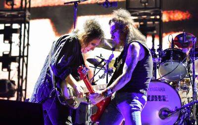 Robert Smith - The Cure’s Robert Smith and Simon Gallup accept Icon Award at The Ivors - nme.com - Britain - London - county Martin - Smith - city Damascus