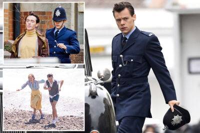 Harry Styles - Howard Stern - Emma Corrin - Harry Styles proud to flash ‘bum-bum’ — but ‘no peen’ — in new movie - nypost.com