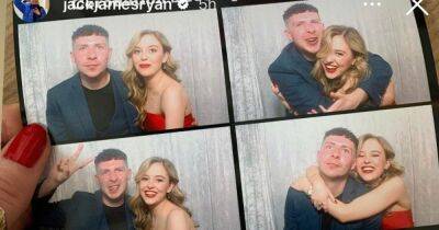 Faye Windass - Harriet Bibby - ITV Corrie co-stars Jack James Ryan and Harriet Bibby cosy up in photo booth for bunch of sweet snaps - manchestereveningnews.co.uk - Manchester - county Jack