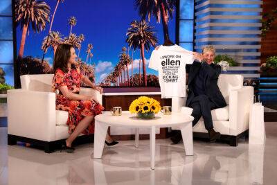 Laura Dern - Julia Louis-Dreyfus Holds The Record For Cursing The Most Times On ‘Ellen’: ‘F**k Yeah!’ - etcanada.com