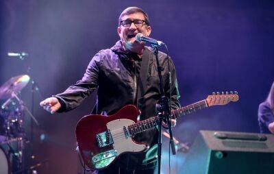 Paul Heaton on buying everyone a pint and why “the Royal Family is the one thing worth privatising” - www.nme.com - Britain