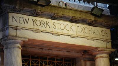Fox Corp - Media Stocks Mixed as Markets Tumble Toward Bear Territory - variety.com